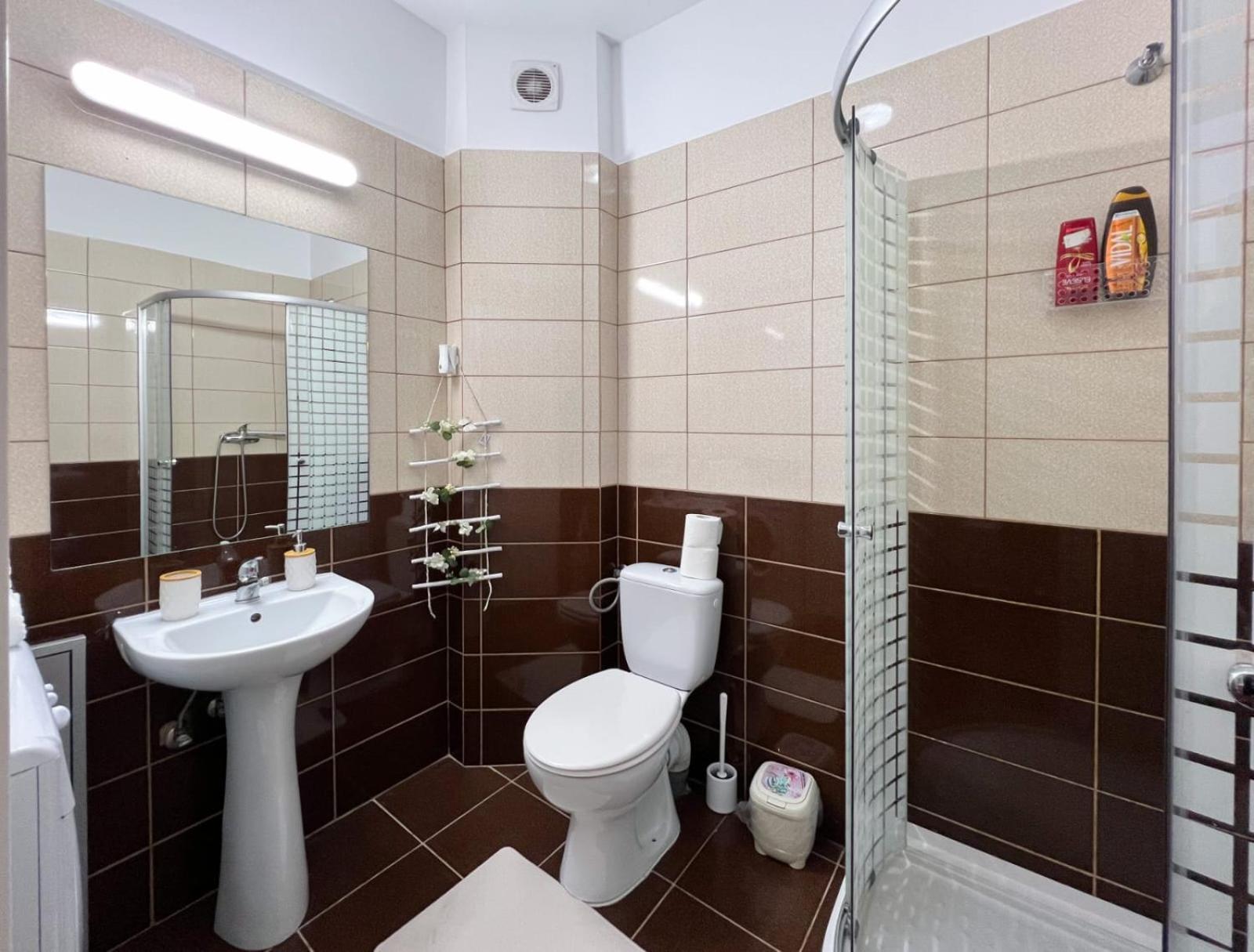 Studio Deluxe Uniri Бухарест Екстер'єр фото