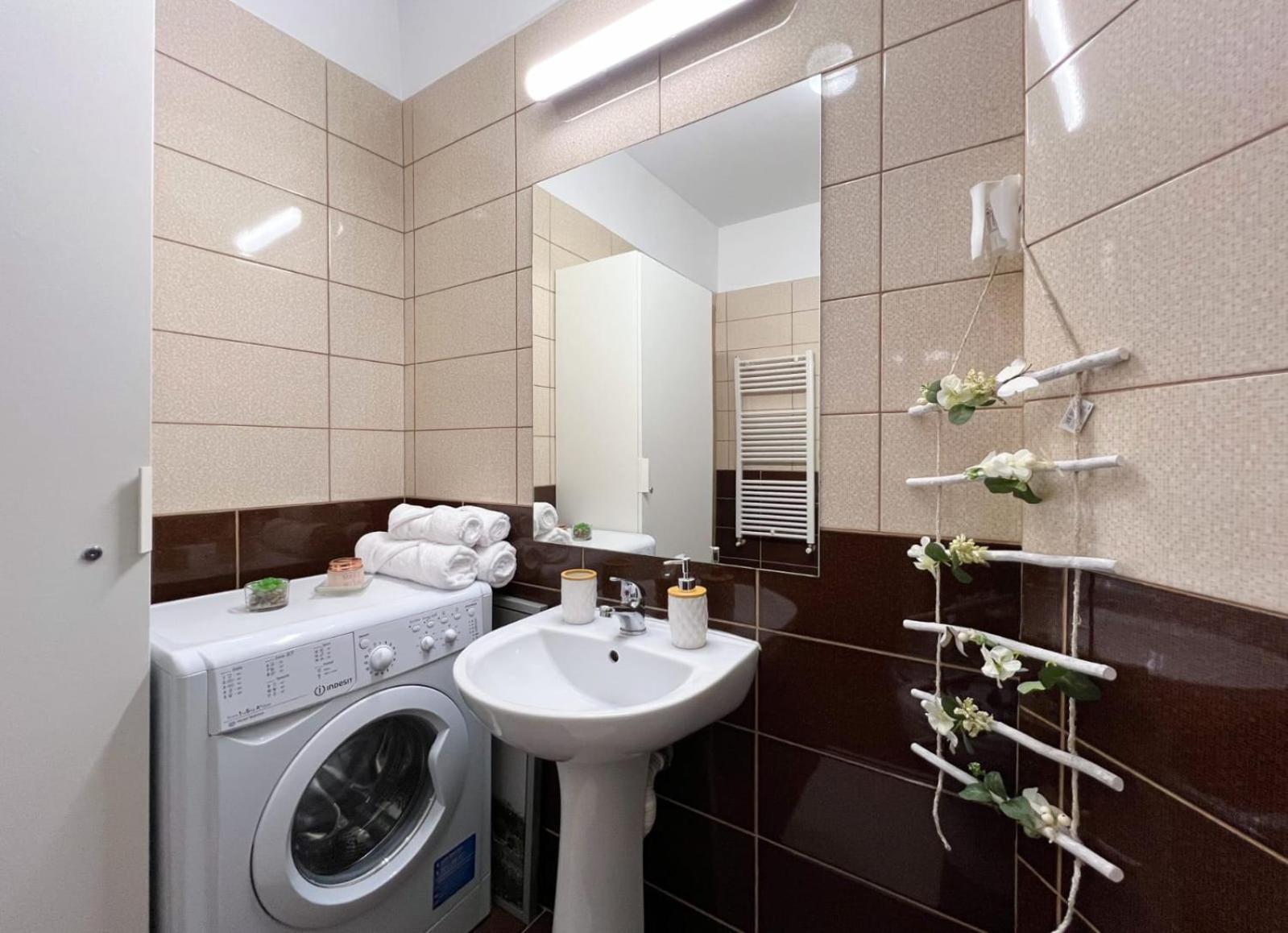 Studio Deluxe Uniri Бухарест Екстер'єр фото